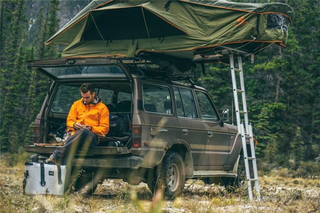 爱游戏数字体验-西亚卡姆在加拿大队比赛中战术调整，战术调整引发热议！热度持续攀升的简单介绍